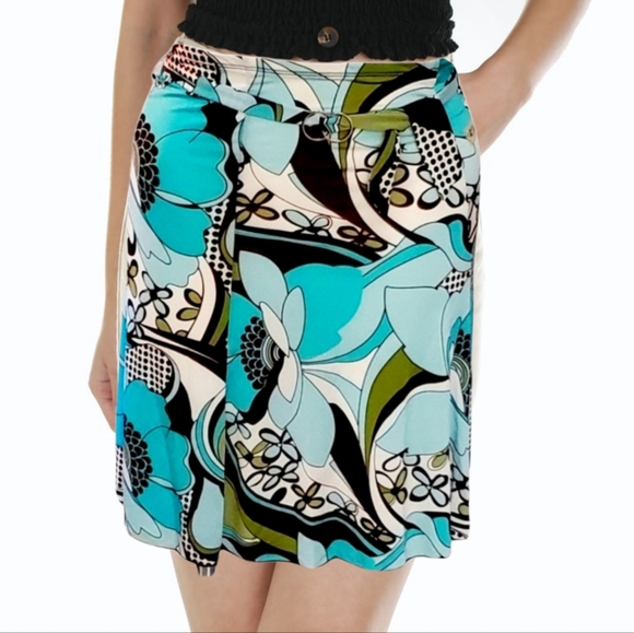 Abstract Floral Summer Skirt - Picture 3 of 12